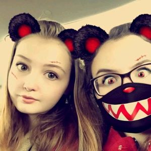 Meet your Posher, Layla